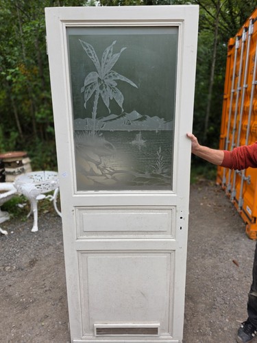 Antique internal etched glass - antique,